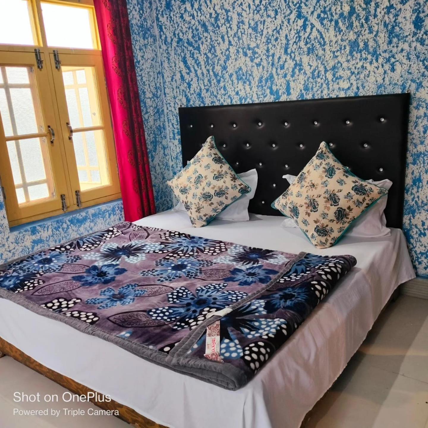 Hotel Sunlight Srinagar Esterno foto