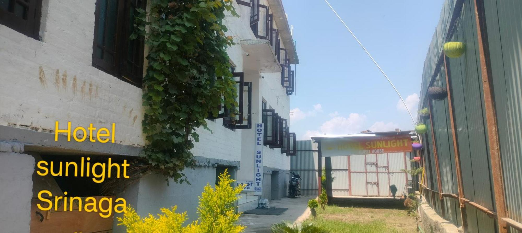 Hotel Sunlight Srinagar Esterno foto